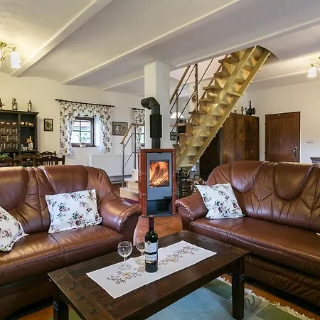 Apartament Lypche Bešeňová