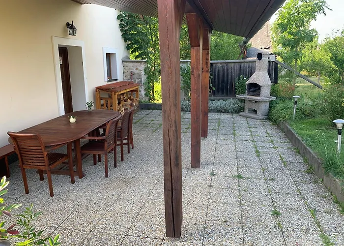 Lypche Bešeňová